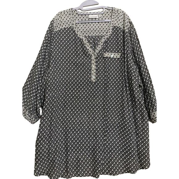 AVENUE Black & White 3/4 Sleeve Collarless Rayon Tunic Top Shirt NWOT Sz 30/32 - Picture 3 of 14